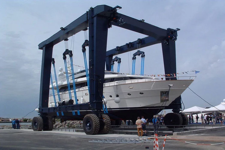 Mobile Boat Hoist