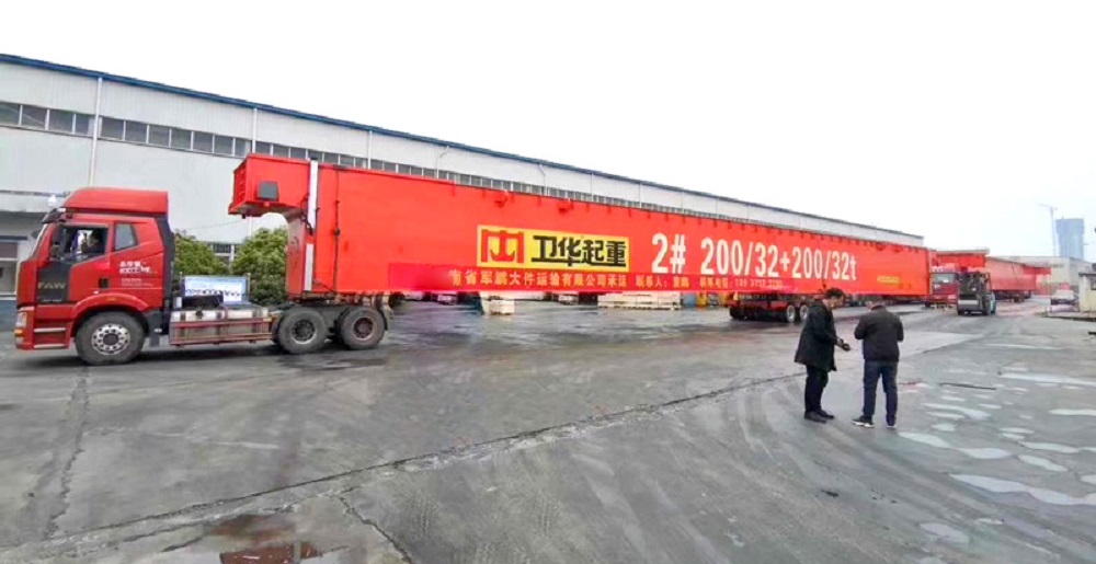200-32t-crane-shipyard.jpg