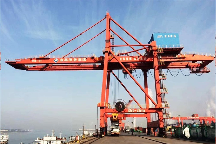 41 Ton and 35 Tom STS Crane for China Yichang Port